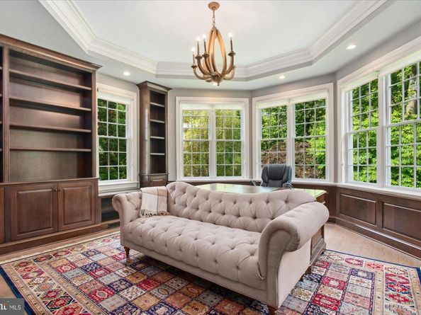 6804 Benjamin Street, Mclean VA 22101