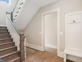 6804 Benjamin Street, Mclean VA 22101