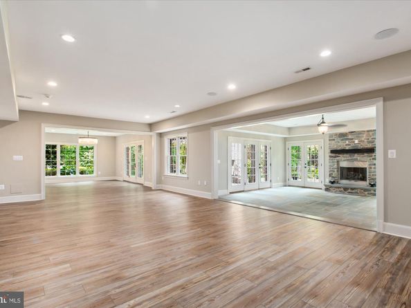 6804 Benjamin Street, Mclean VA 22101