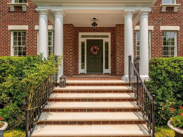 6804 Benjamin Street, Mclean VA 22101