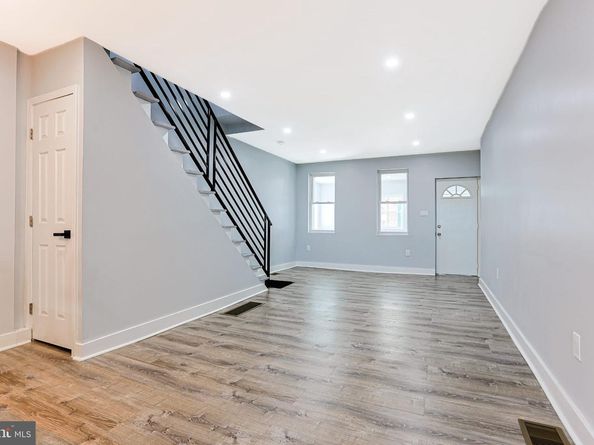 2825 E Victoria Street, Philadelphia PA 19134