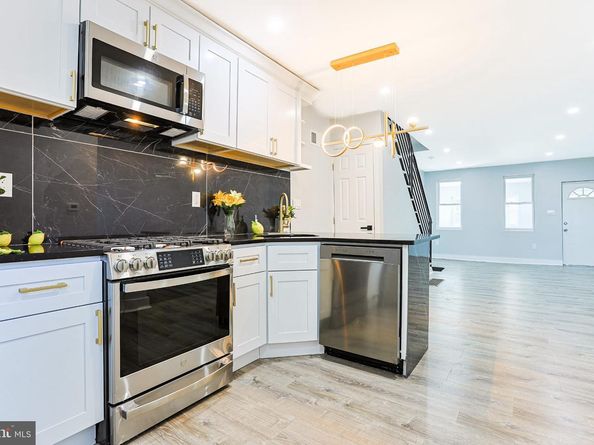 2825 E Victoria Street, Philadelphia PA 19134