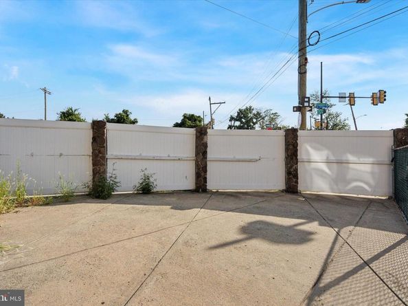 5669 W Berks Street, Philadelphia PA 19131