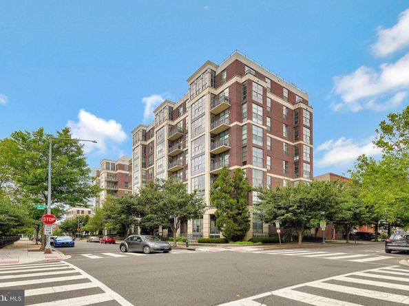 2020 12TH Street NW T05, Washington DC 20009