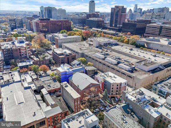 320 Race Street 1, Philadelphia PA 19106