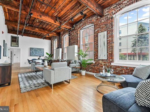 320 Race Street 1, Philadelphia PA 19106