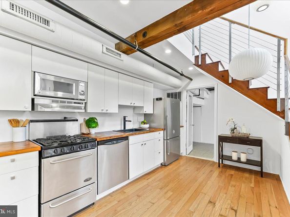 320 Race Street 1, Philadelphia PA 19106