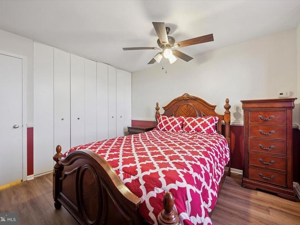 6100 Henry Avenue 7D, Philadelphia PA 19128