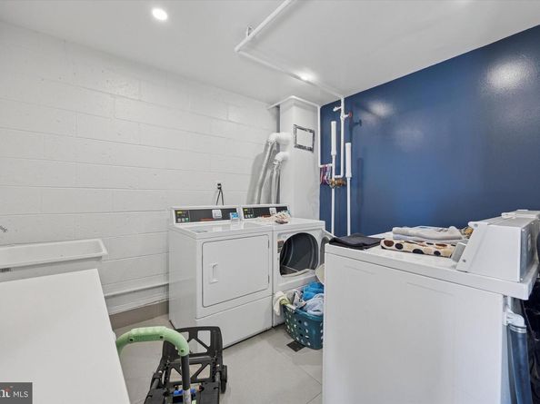 6100 Henry Avenue 7D, Philadelphia PA 19128