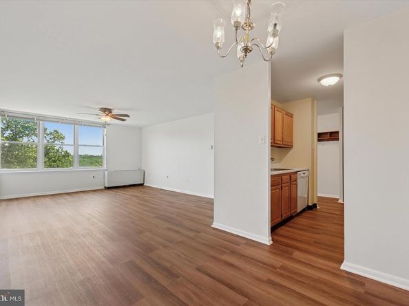 6100 Henry Avenue 7D, Philadelphia PA 19128