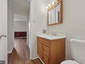 6100 Henry Avenue 7D, Philadelphia PA 19128