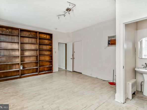 1736 Spruce Street, Philadelphia PA 19103