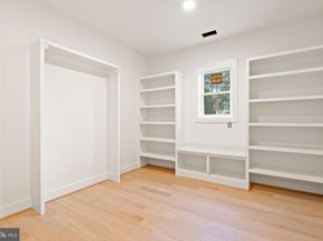 5427 3rd Street S, Arlington VA 22204