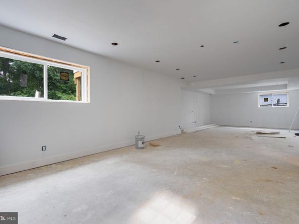5427 3rd Street S, Arlington VA 22204
