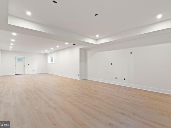 5427 3rd Street S, Arlington VA 22204