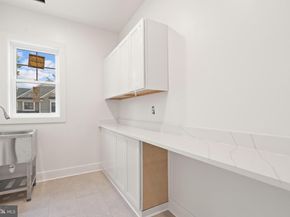 5427 3rd Street S, Arlington VA 22204