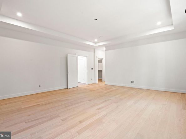 5427 3rd Street S, Arlington VA 22204