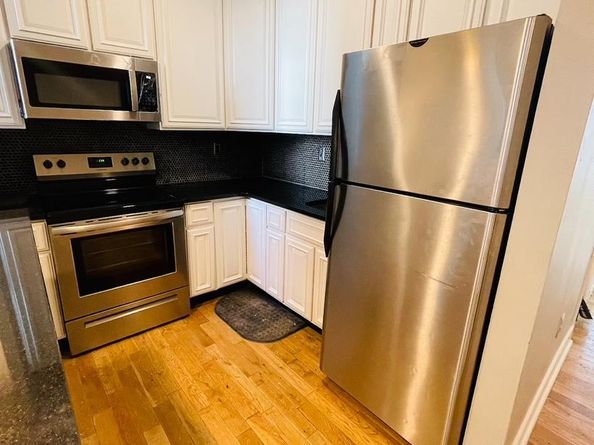 1917 Christian Street A, Philadelphia PA 19146