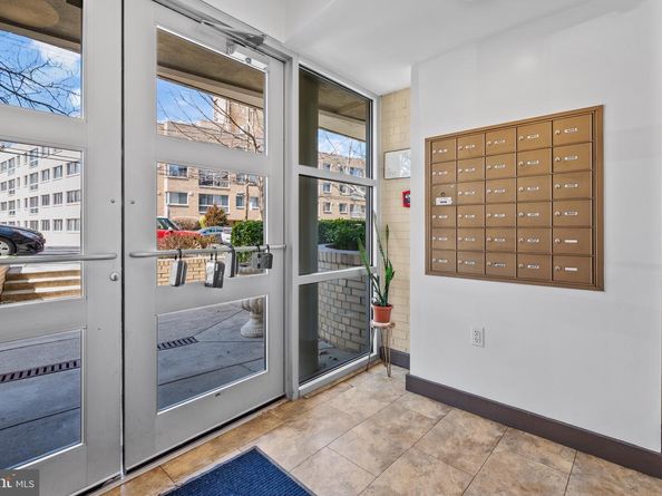 6425 14TH Street NW 303, Washington DC 20012