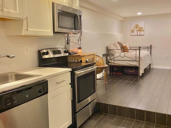 729 S 12TH Street 100, Philadelphia PA 19147