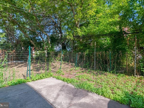1213 W Allegheny Avenue, Philadelphia PA 19133