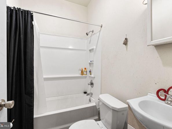 1213 W Allegheny Avenue, Philadelphia PA 19133