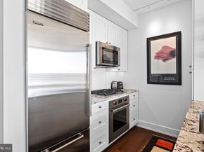 210 S 25TH Street 905, Philadelphia PA 19103