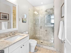 210 S 25TH Street 905, Philadelphia PA 19103