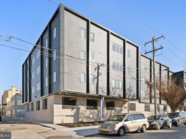 1426 W Grange Avenue, Philadelphia PA 19141