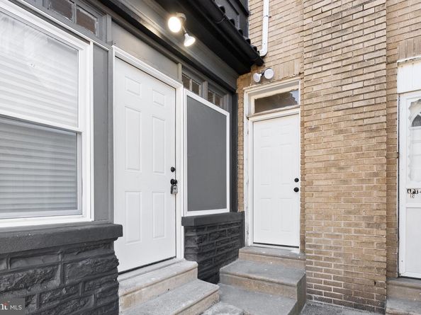 1426 W Grange Avenue, Philadelphia PA 19141