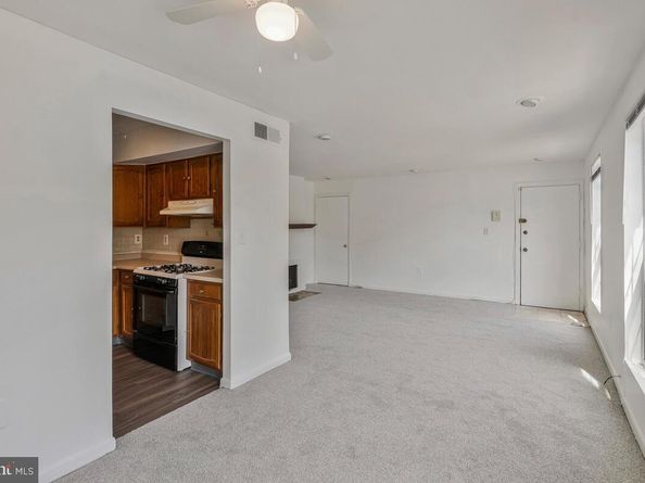 2139 Young Street SE 101, Washington DC 20020