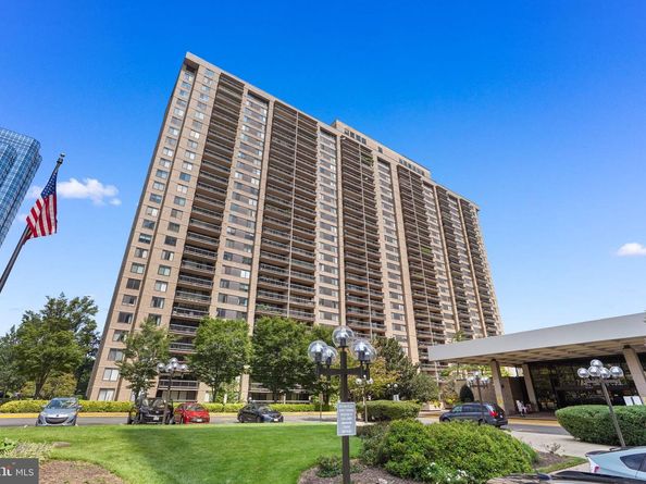 3701 S George Mason Drive 1602, Falls Church VA 22041
