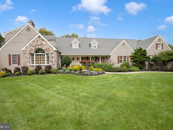 1703 Scott Drive, Newtown PA 18940