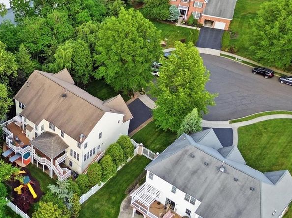 2780 Honeysuckle Lane, Huntingdon Valley PA 19006