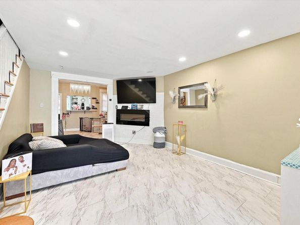 6528 N 18TH Street, Philadelphia PA 19126