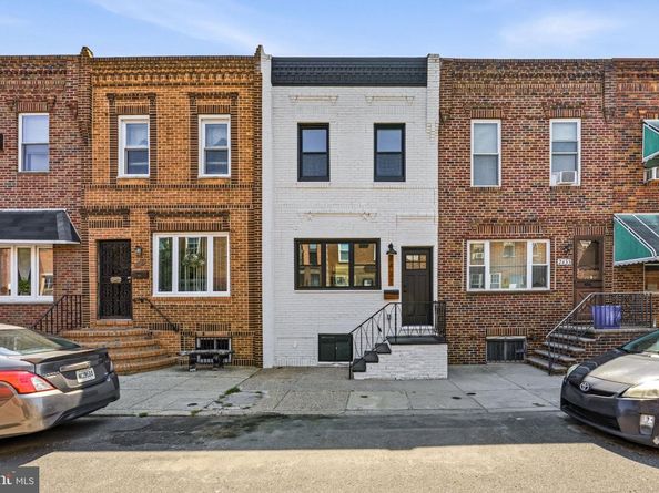 2431 9TH Street S, Philadelphia PA 19148