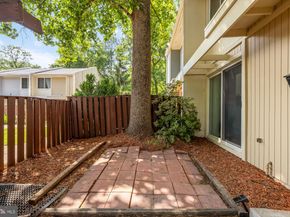 2240 Southgate Square, Reston VA 20191