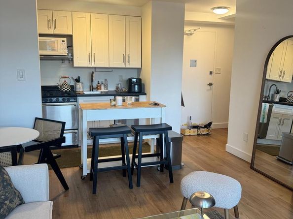 1806 Rittenhouse Square 606, Philadelphia PA 19103