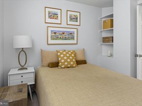 410 5TH Street NE 1, Washington DC 20002