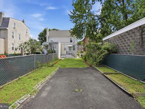 241 Fairview Road, Crum Lynne PA 19022
