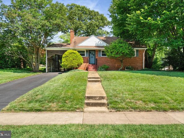 7222 Wayne Drive, Annandale VA 22003