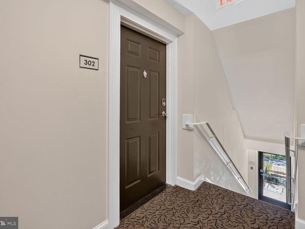 3800 Porter Street NW 302, Washington DC 20016