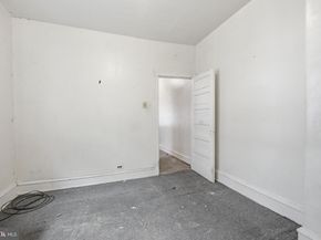 822 E Woodlawn Street, Philadelphia PA 19138