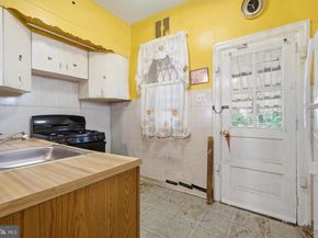 822 E Woodlawn Street, Philadelphia PA 19138