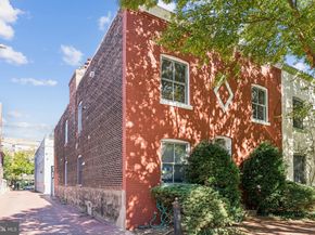2143 Newport Place NW, Washington DC 20037