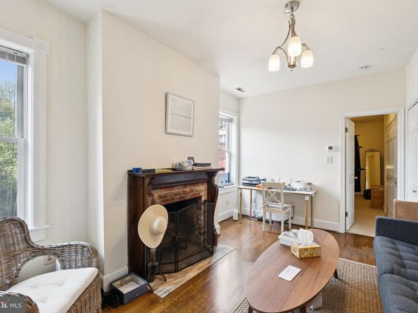 2143 Newport Place NW, Washington DC 20037