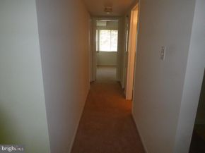 1427 Northgate Square 27/12B, Reston VA 20190