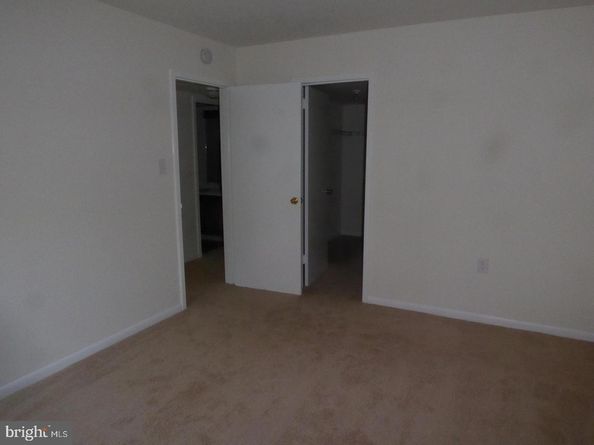 1427 Northgate Square 27/12B, Reston VA 20190