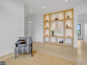 6820 Broyhill Street, Mclean VA 22101