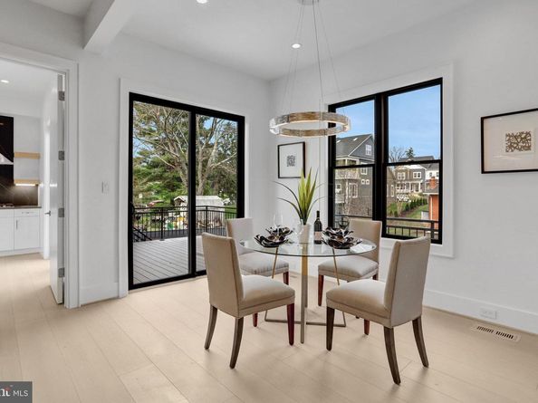 6820 Broyhill Street, Mclean VA 22101